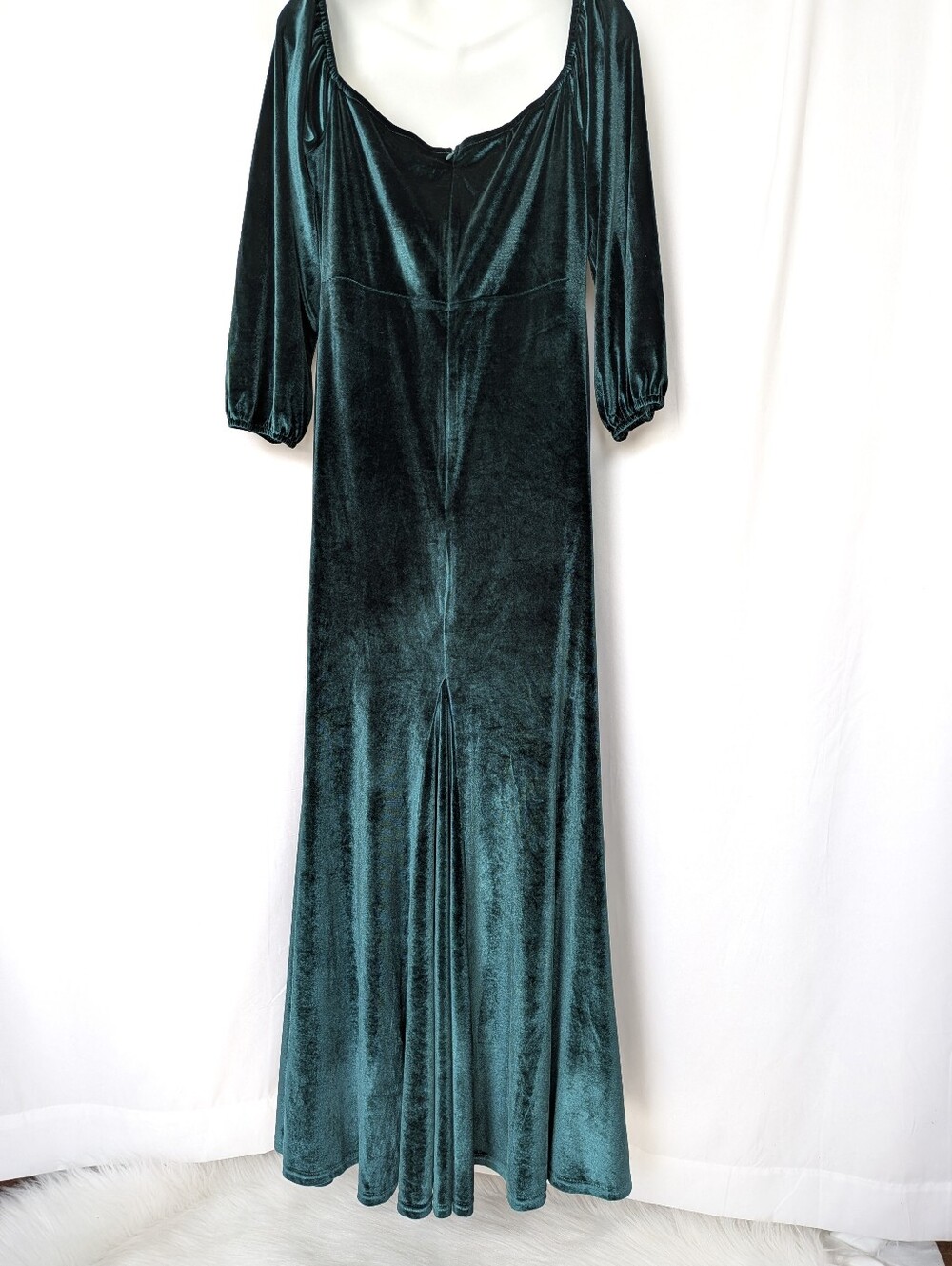 Giffniseti Emerald Green Velvet Dress - Picture 6 of 10